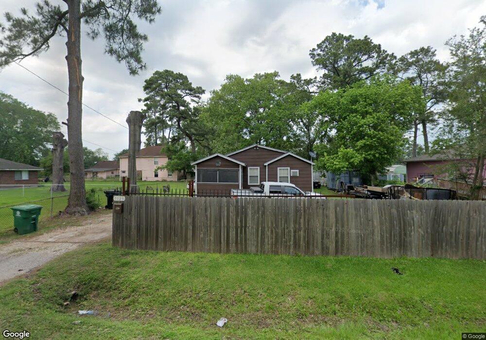 7129 Carothers St, Houston, TX 77028 - photo 1