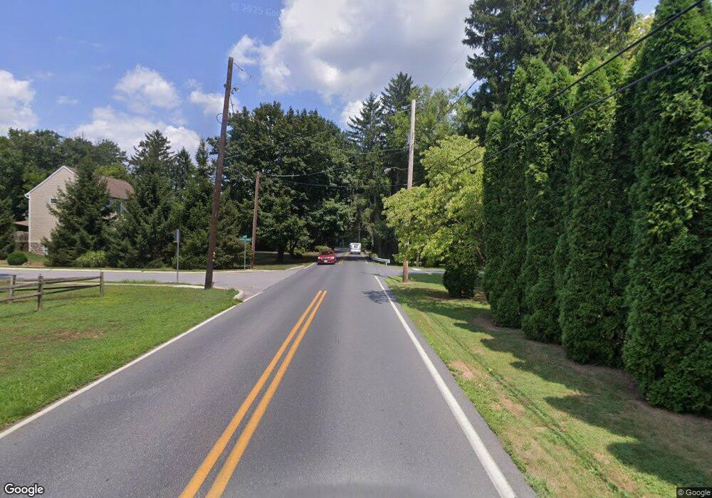 137 Conestoga Dr unit 4, Lancaster, PA 17602 - photo 1