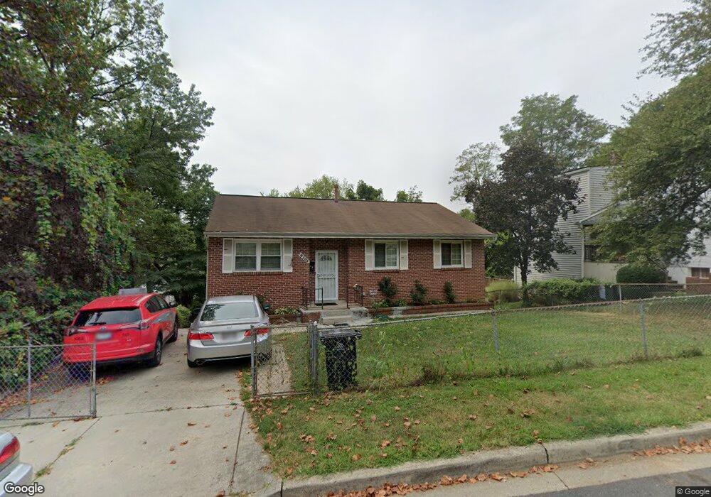 6105 Somerset Rd, Riverdale, MD 20737 - photo 1