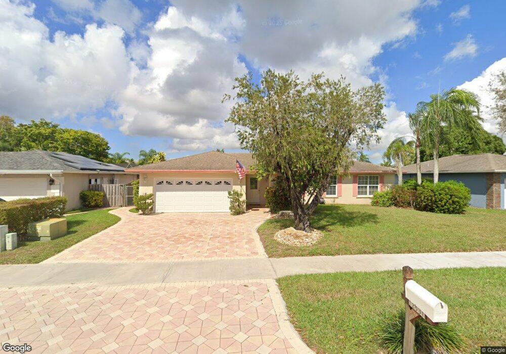 12531 SW 11th Ct, Davie, FL 33325 - photo 1
