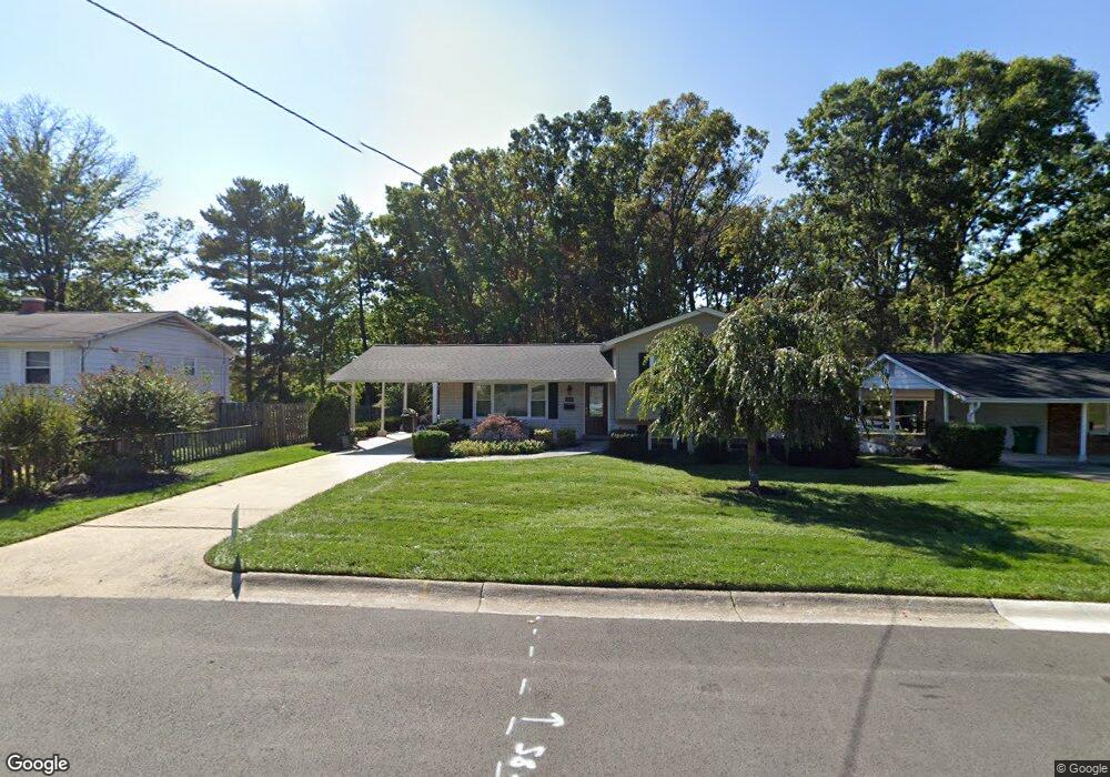 207 Tulip Dr, Gaithersburg, MD 20877 - photo 1