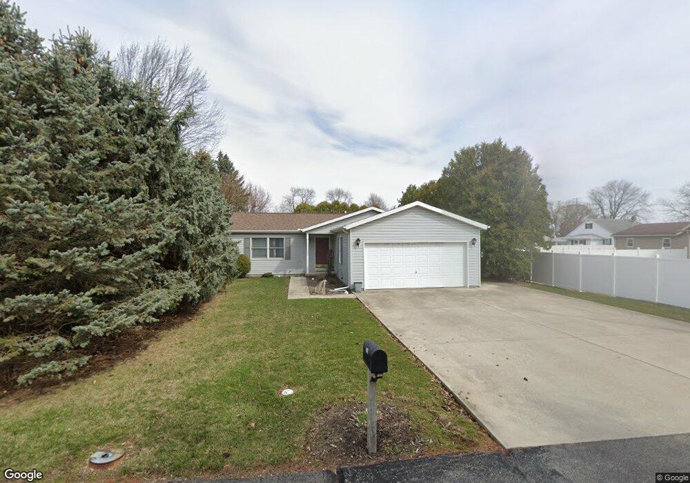 305 Pingle Ave, Columbus Grove, OH 45830 - photo 1