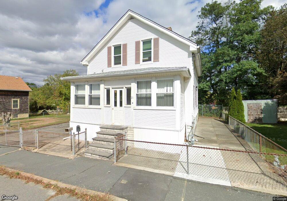 21 Garfield St, South Dartmouth, MA 02748 - photo 1