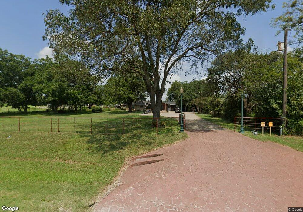 2000 E Ennis Ave, Ennis, TX 75119 - photo 1
