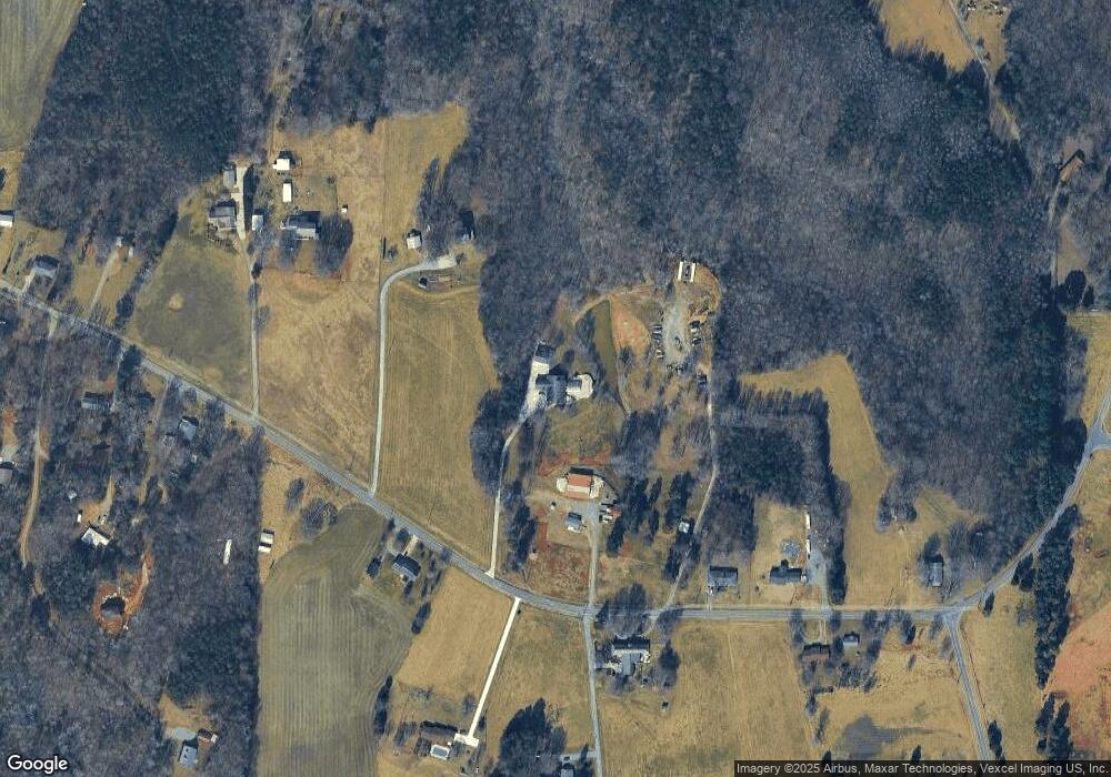 539 Barry Oak Rd, Statesville, NC 28625 - photo 1