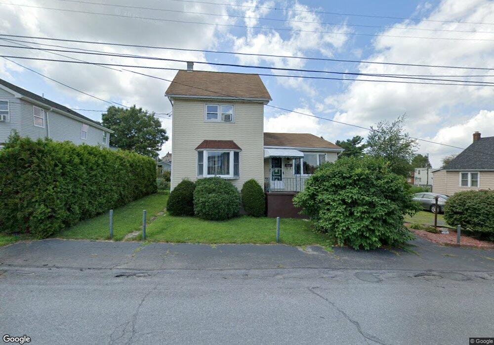 1044 N Locust St, Hazleton, PA 18202 - photo 1