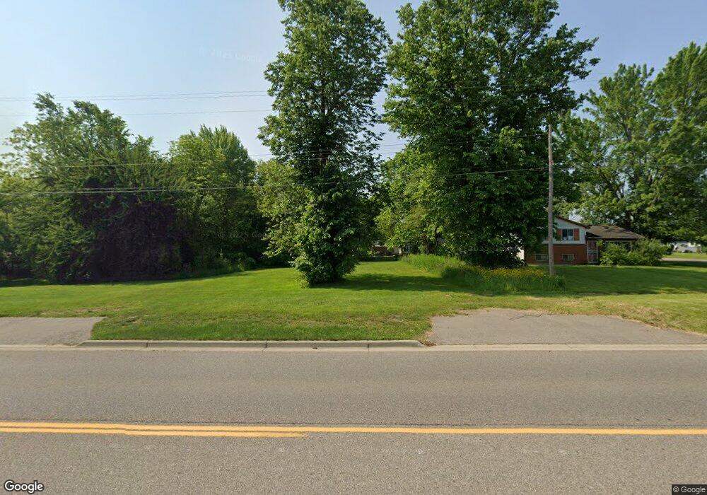 1411 W Coldwater Rd, Flint, MI 48505 - photo 1