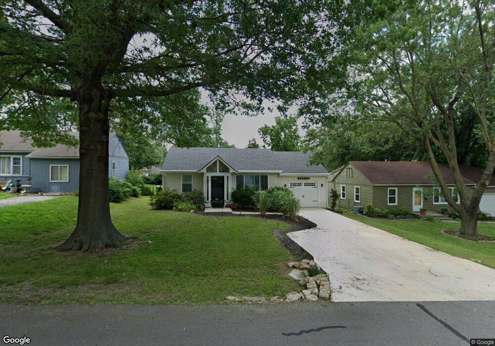 10415 W 64th St, Shawnee, KS 66203 - photo 1