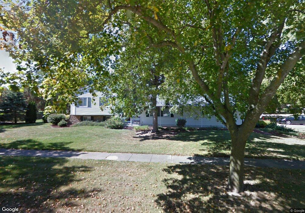 426 Franconian Dr E, Frankenmuth, MI 48734 - photo 1