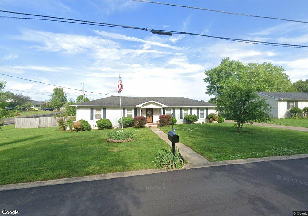 404 Shadow Dr, Shelbyville, TN 37160 - photo 1