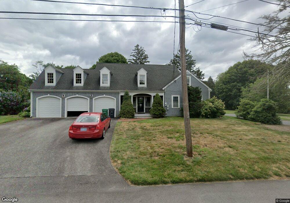 27 Briarcliff Ave, Warwick, RI 02889 - photo 1