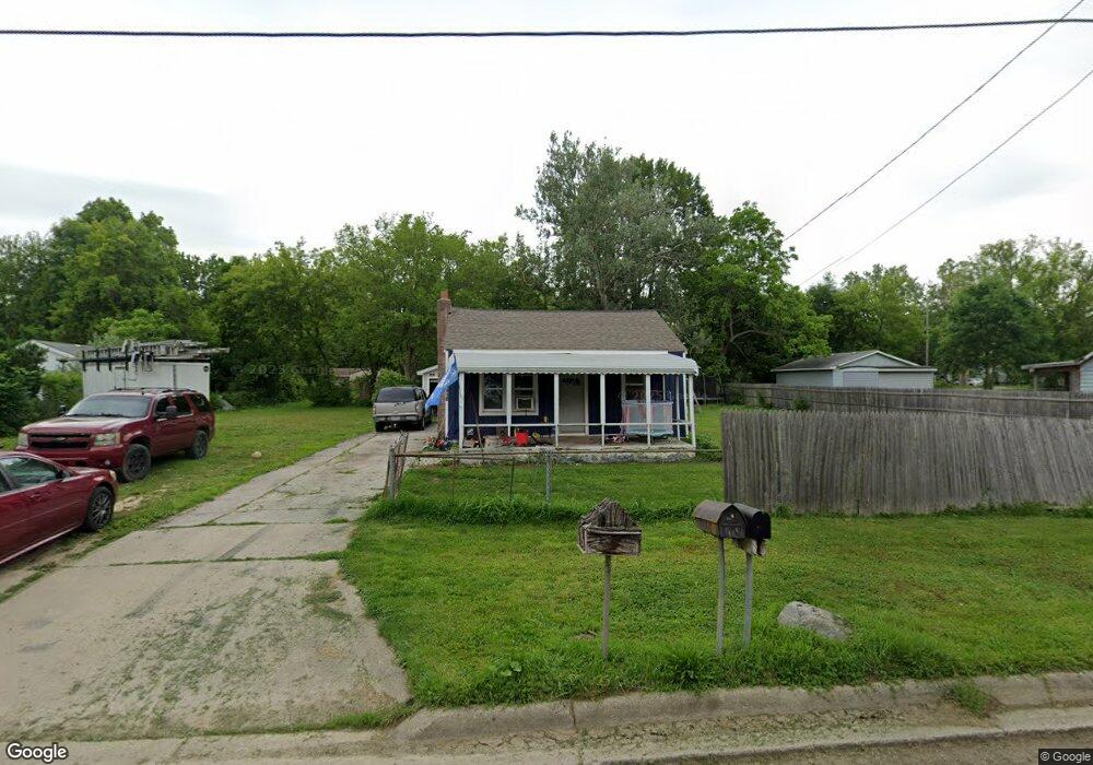 1418 W Juliah Ave, Flint, MI 48505 - photo 1