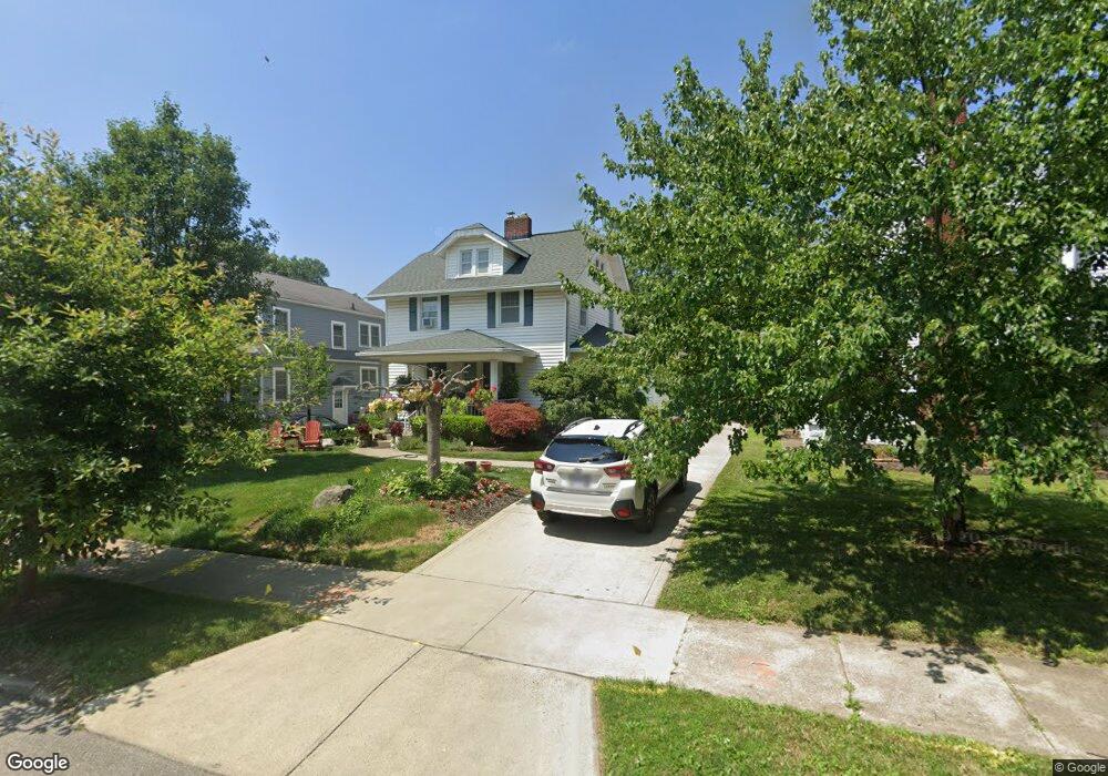 110 E Dunedin Rd, Columbus, OH 43214 - photo 1