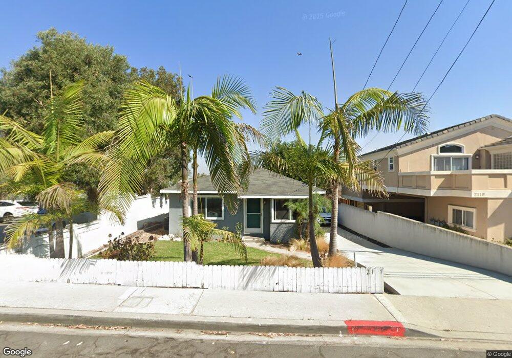 2117 Vanderbilt Ln, Redondo Beach, CA 90278 - photo 1