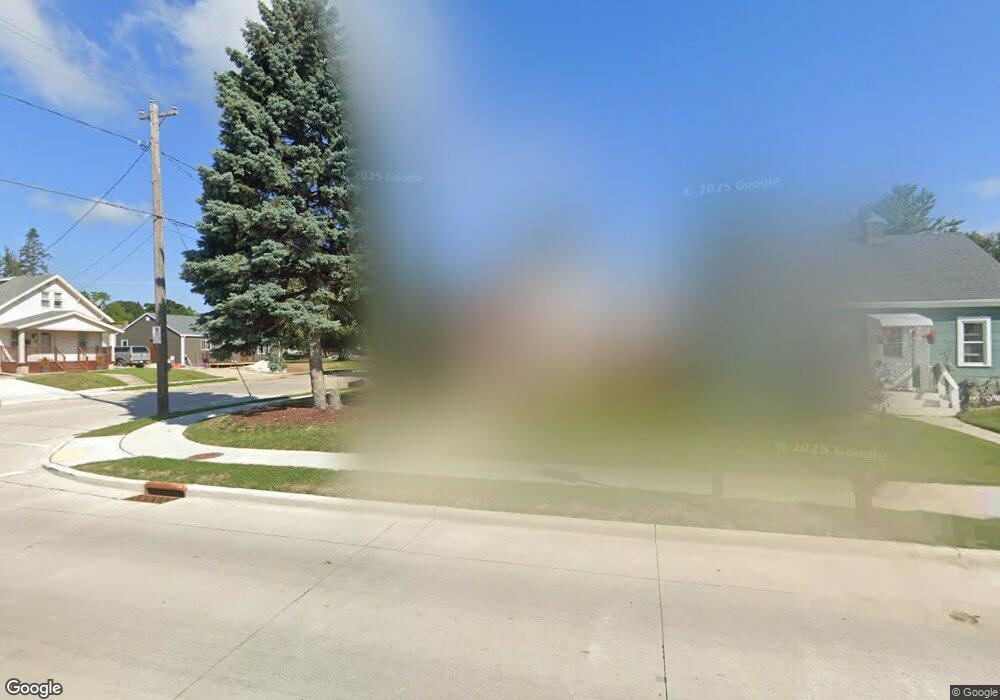 2020 Waldo Blvd, Manitowoc, WI 54220 - photo 1