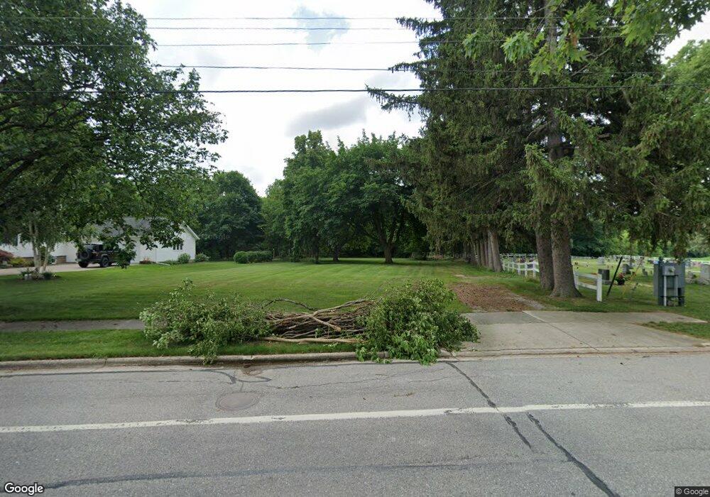 815 W Tuscola St, Frankenmuth, MI 48734 - photo 1