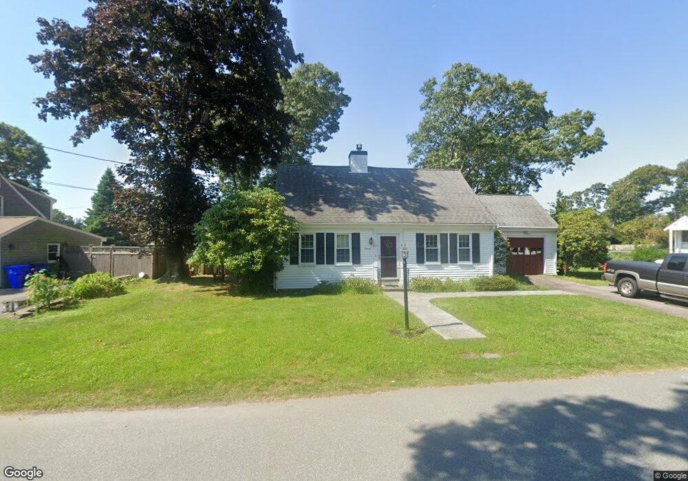 11 Russell Rd, Bourne, MA 2532 - photo 1