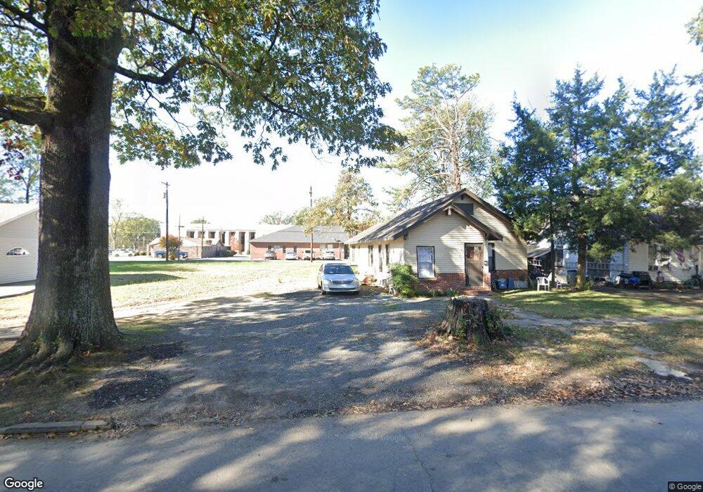 706 S College St, Stuttgart, AR 72160 - photo 1