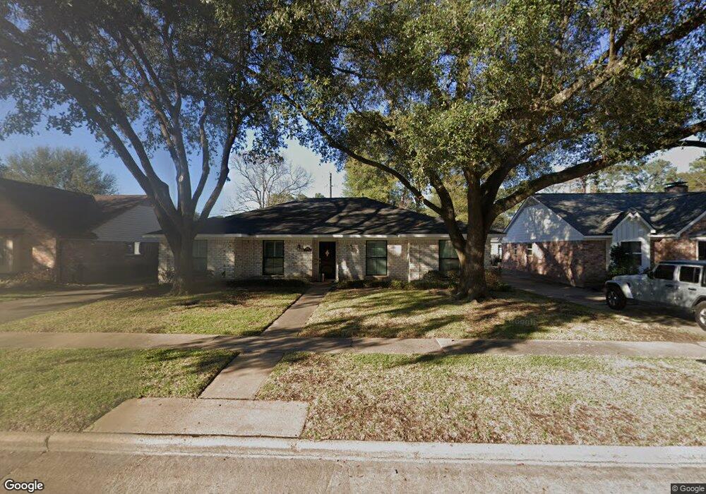 1042 Candlelight Ln, Houston, TX 77018 - photo 1