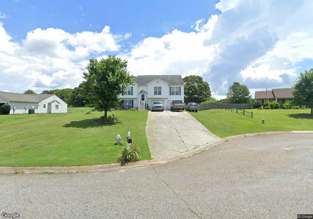 1614 Queens Dr, Winder, GA 30680 - photo 1