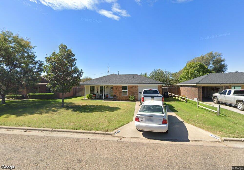 607 Oak Ave, Dumas, TX 79029 - photo 1