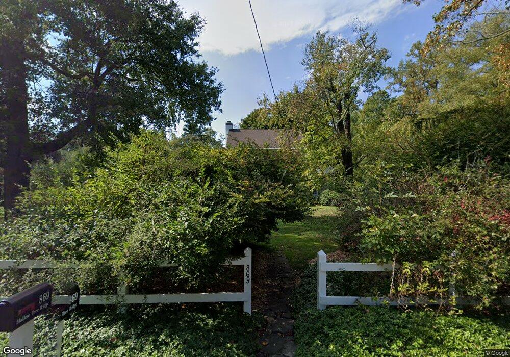 869 Hollow Tree Ridge Rd, Darien, CT 06820 - photo 1