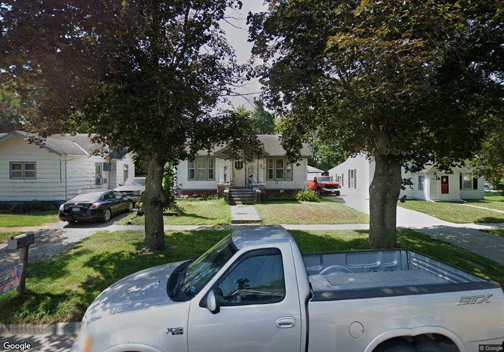 804 W Summit Ave, Shenandoah, IA 51601 - photo 1