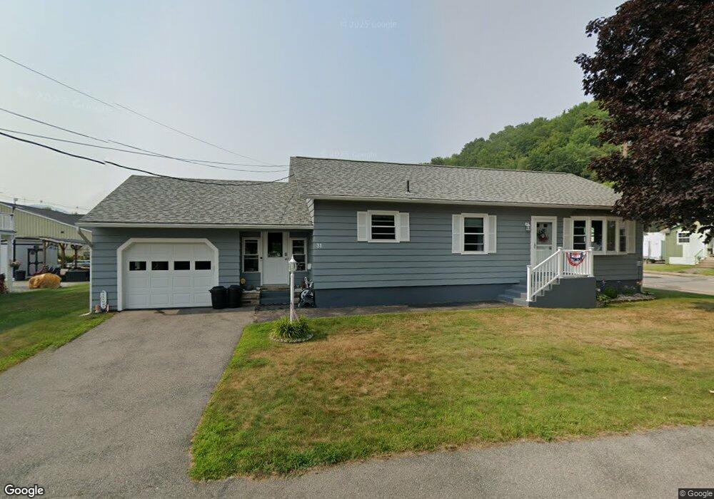 31 Viking St, Berlin, NH 03570 - photo 1