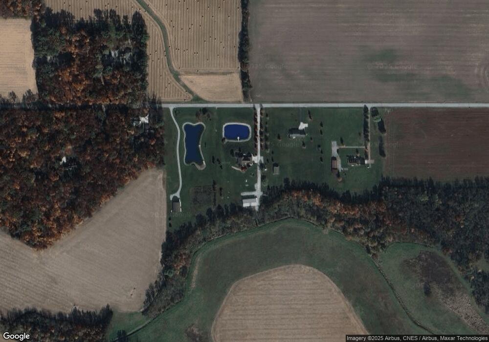 10356 Kelly Rd, Wapakoneta, OH 45895 - photo 1