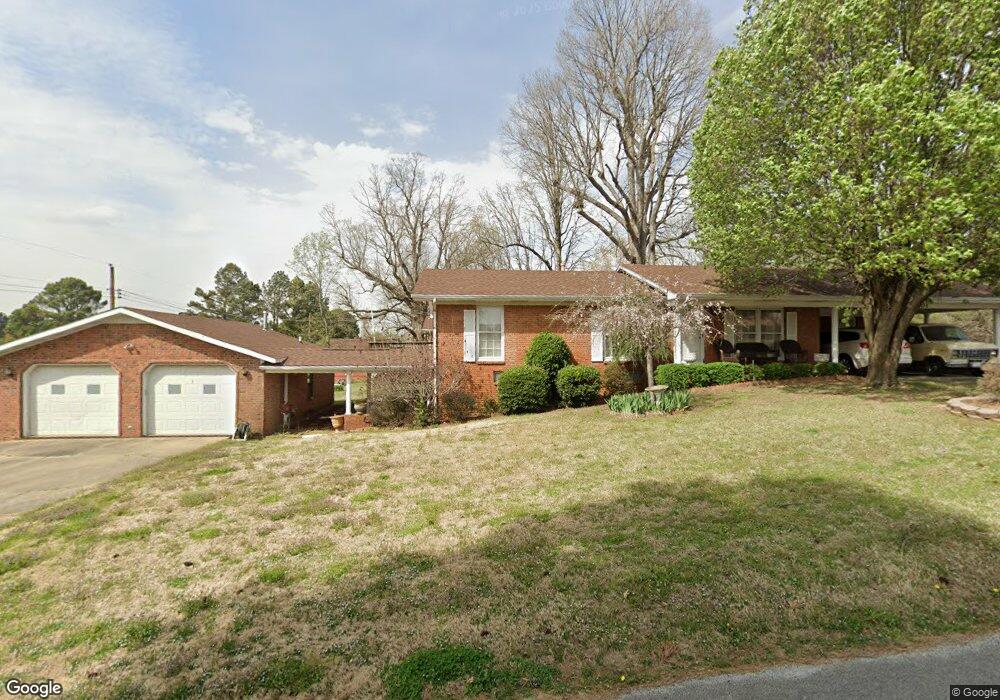 4301 Churchill Dr, Paragould, AR 72450 - photo 1