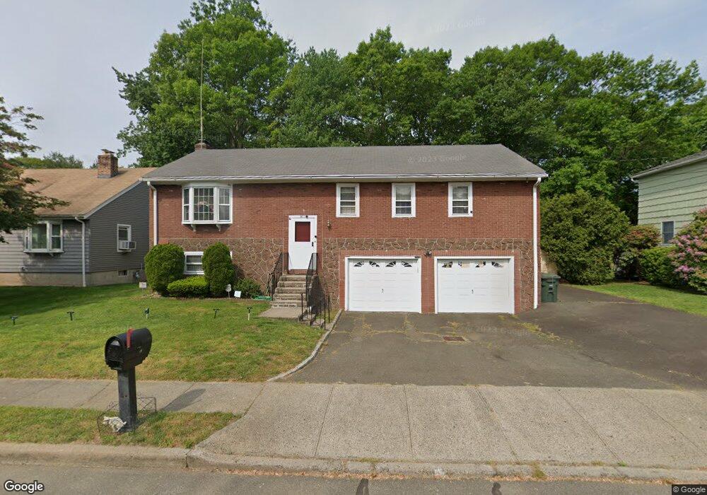 45 Williamsburg Rd, Bridgeport, CT 06606 - photo 1