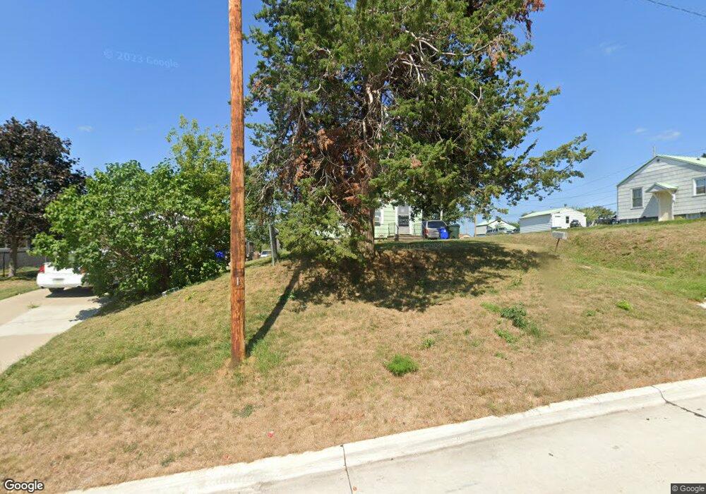 1216 21st Ave SW, Cedar Rapids, IA 52404 - photo 1