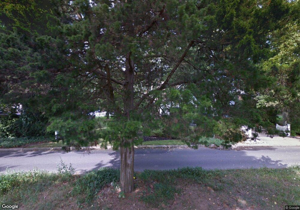 21 Hart Place unit A, Dix Hills, NY 11746 - photo 1