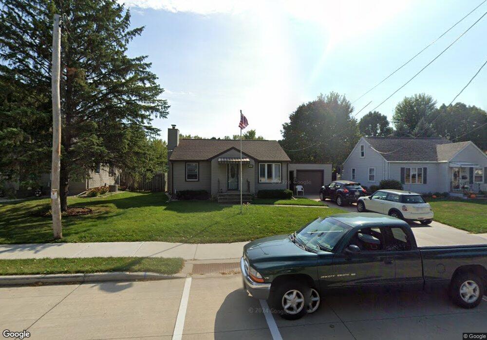 123 Elm St, Combined Locks, WI 54113 - photo 1