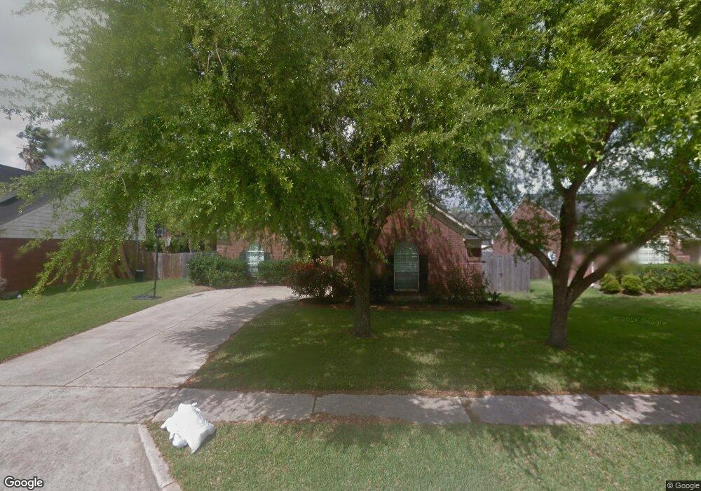 3906 Spring Circle Dr E, Pearland, TX 77584 - photo 1