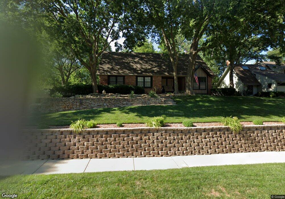 10500 W 52nd Terrace, Shawnee, KS 66203 - photo 1