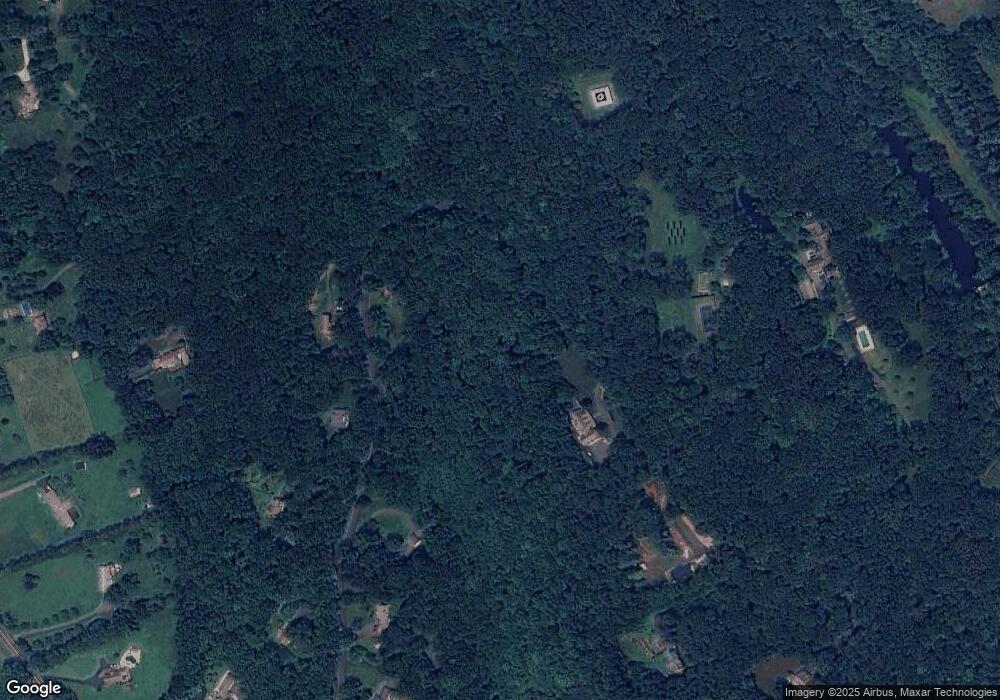 60 Carriage Ln, Roxbury, CT 06783 - photo 1