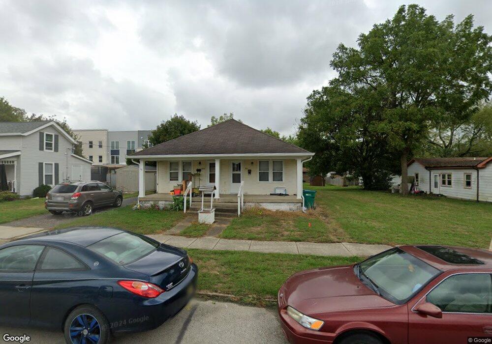 411 N Vine St, Plainfield, IN 46168 - photo 1