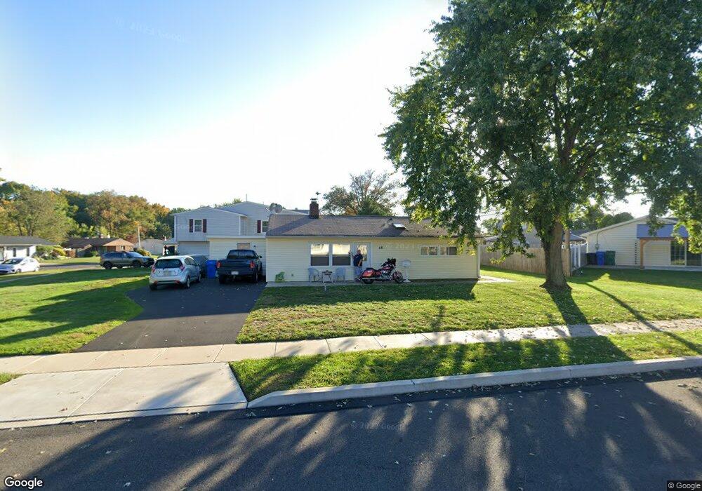 48 Young Birch Rd, Levittown, PA 19057 - photo 1