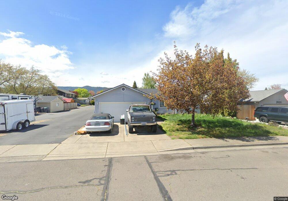 3445 Snowy Butte Ln, Central Point, OR 97502 - photo 1