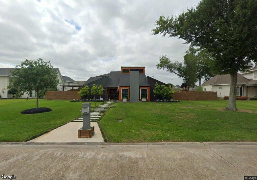 1305 Hillcroft Dr, Lake Charles, LA 70605 - photo 1