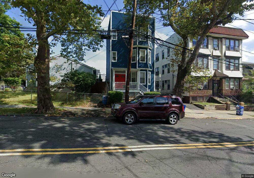 227 W Runyon St, Newark, NJ 07108 - photo 1