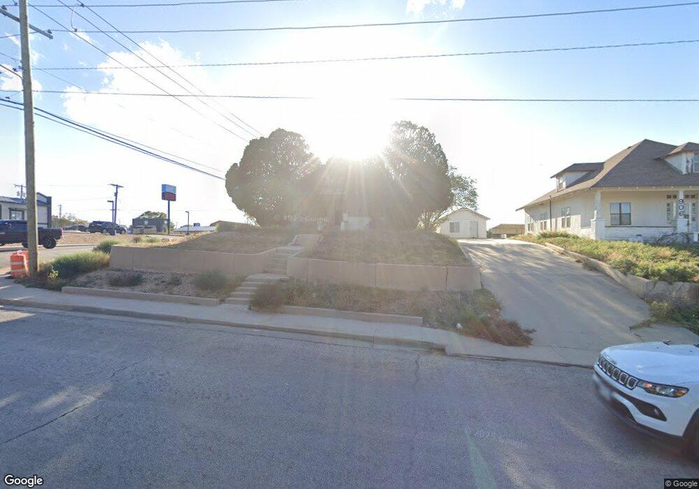 910 Scurry St, Big Spring, TX 79720 - photo 1