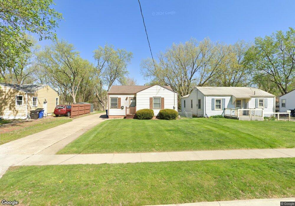 2517 57th St, Des Moines, IA 50310 - photo 1