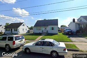 135 Longview Cir, Fords, NJ 08863