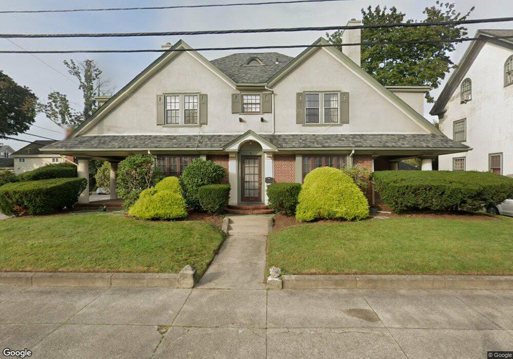 51 Arlington St, Pawtucket, RI 02860 - photo 1