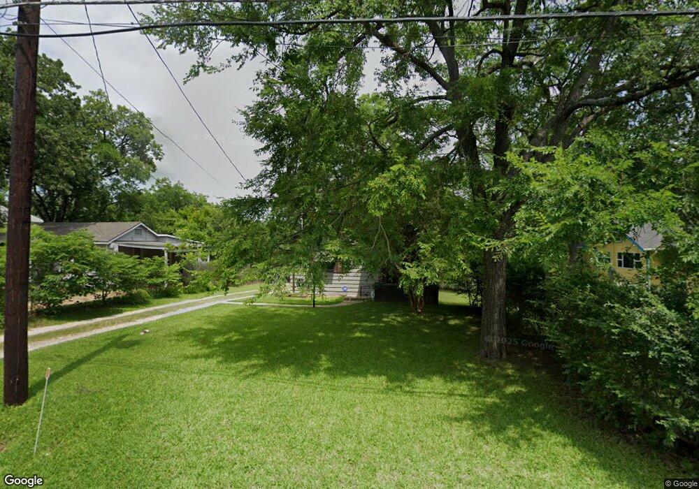 1720 S Fannin Ave, Denison, TX 75020 - photo 1