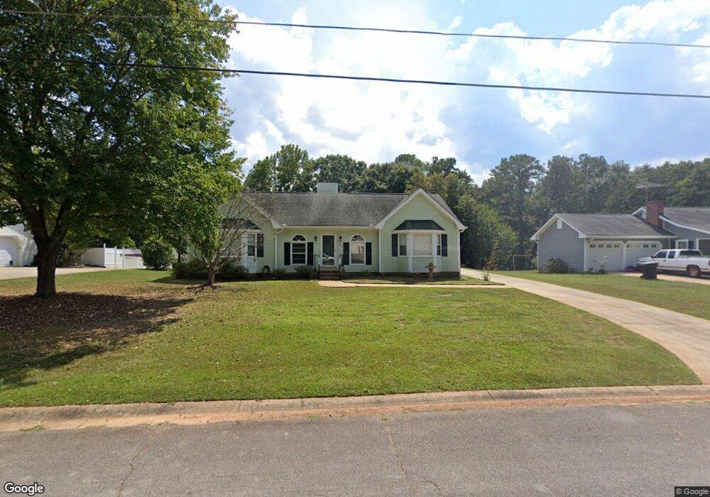 131 W Triple Tree Dr, Carrollton, GA 30117 - photo 1