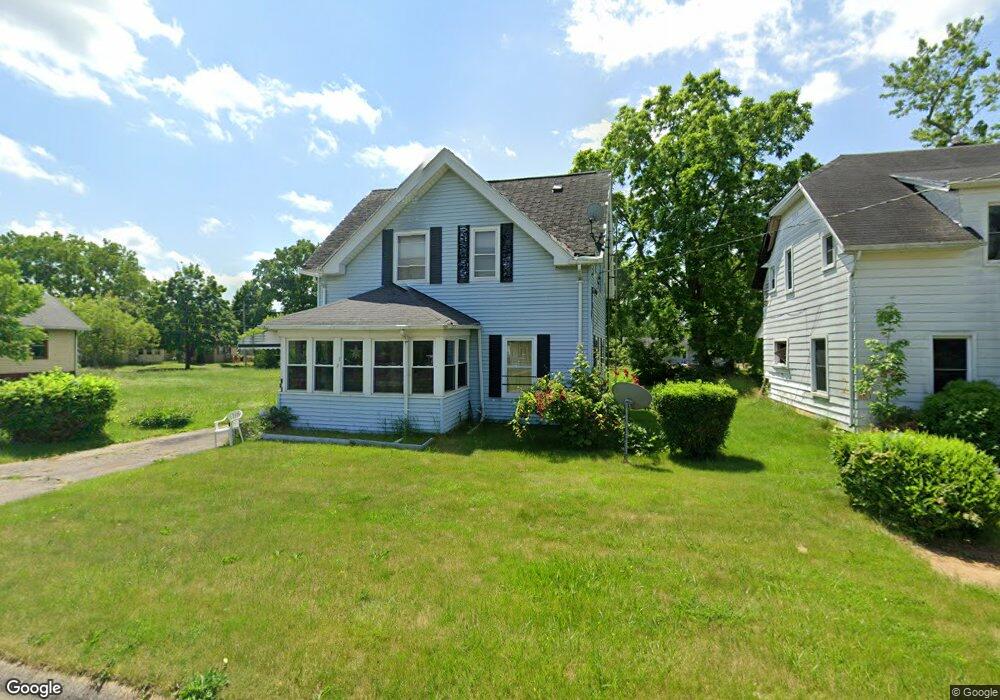 908 Lippincott Blvd, Flint, MI 48503 - photo 1