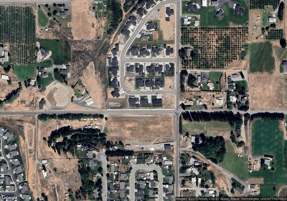 834 N Newport Ave, East Wenatchee, WA 98802 - photo 1